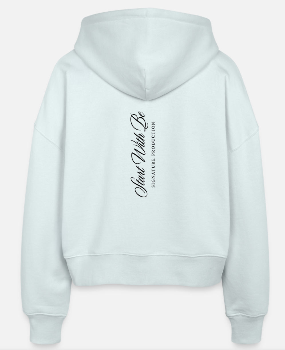 Sweat à capuche “Bleu Ciel Signature” – Coton Bio Premium