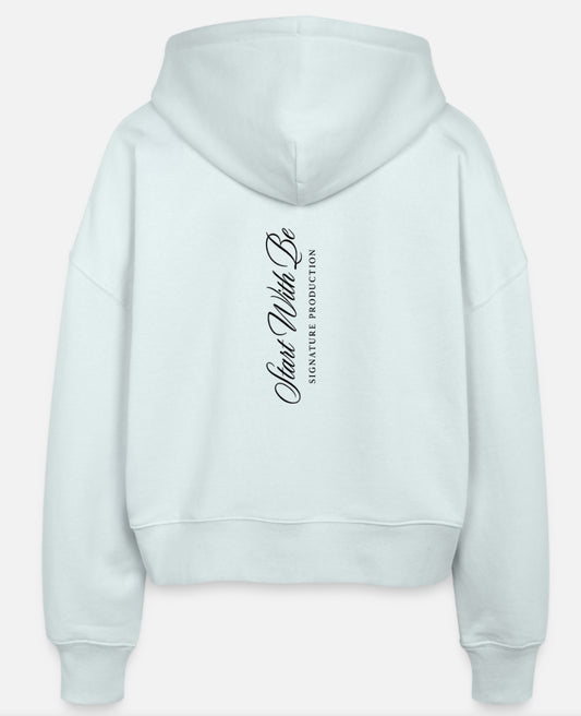 Sweat à capuche “Bleu Ciel Signature” – Coton Bio Premium
